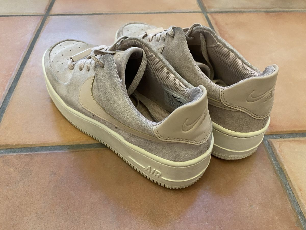 Nike Schuhe für Mädchen: Nike Airfoce, rosa, Gr. 37.5 – Gebraucht aus Dornach von Dlimi 1