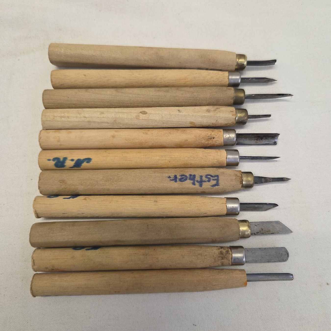 Alle Werkzeuge: Schnitzmesser Set  Holzgriff  – Gebraucht aus Stans von Ducati16 3