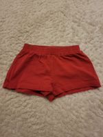 Sommerliche, rote Shorts, Grösse 80, Top Zustand!