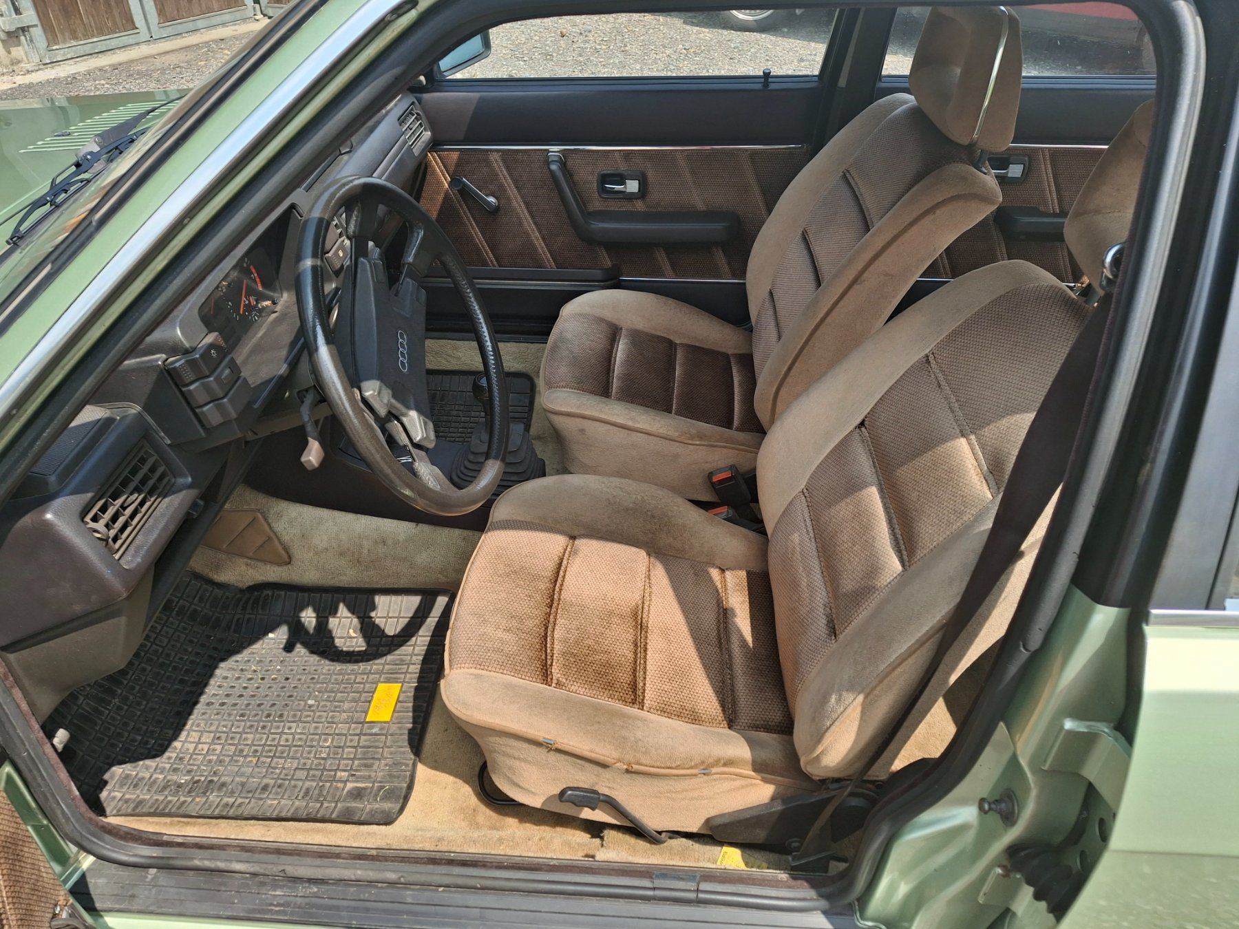 Audi Automobili: Audi 80 B2 1.9 Vergaser 5 Zylinder CD 5S – Usato da Oeschgen venduto da Kuppi 4