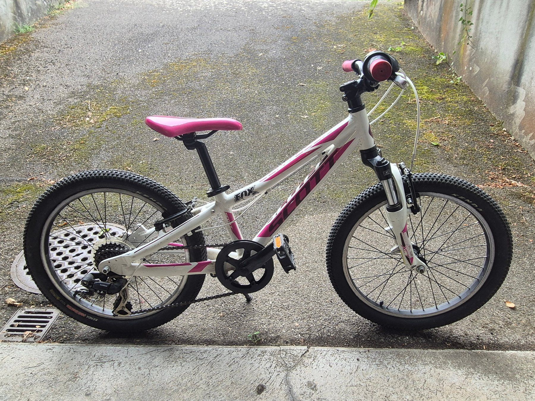 Scott Vélos: Kinderfahrrad Scott contessa 20" – D'occasion à Gümligen par Imix42
