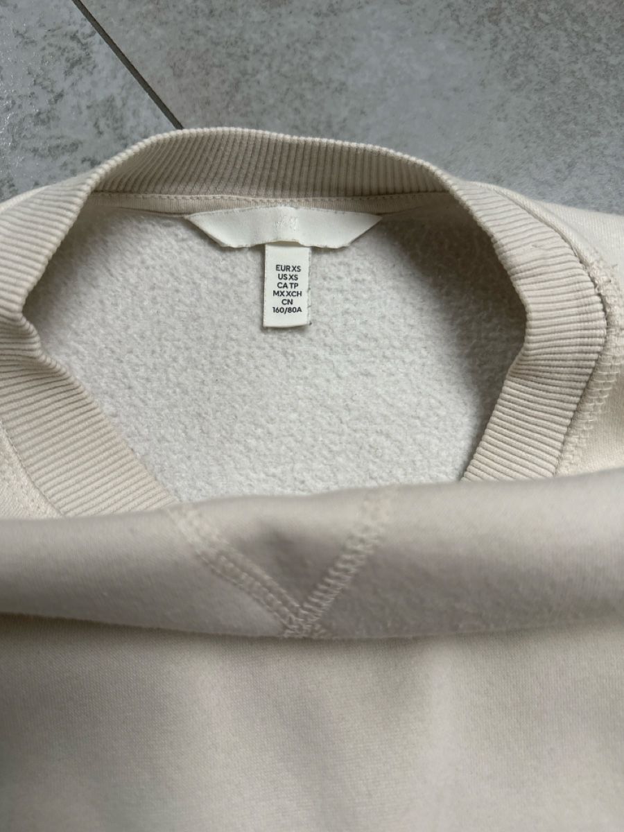 H&M Pulls & Sweat-shirts: Pullover H&M beige Gr. XS – D'occasion à Wileroltigen par torro11 1