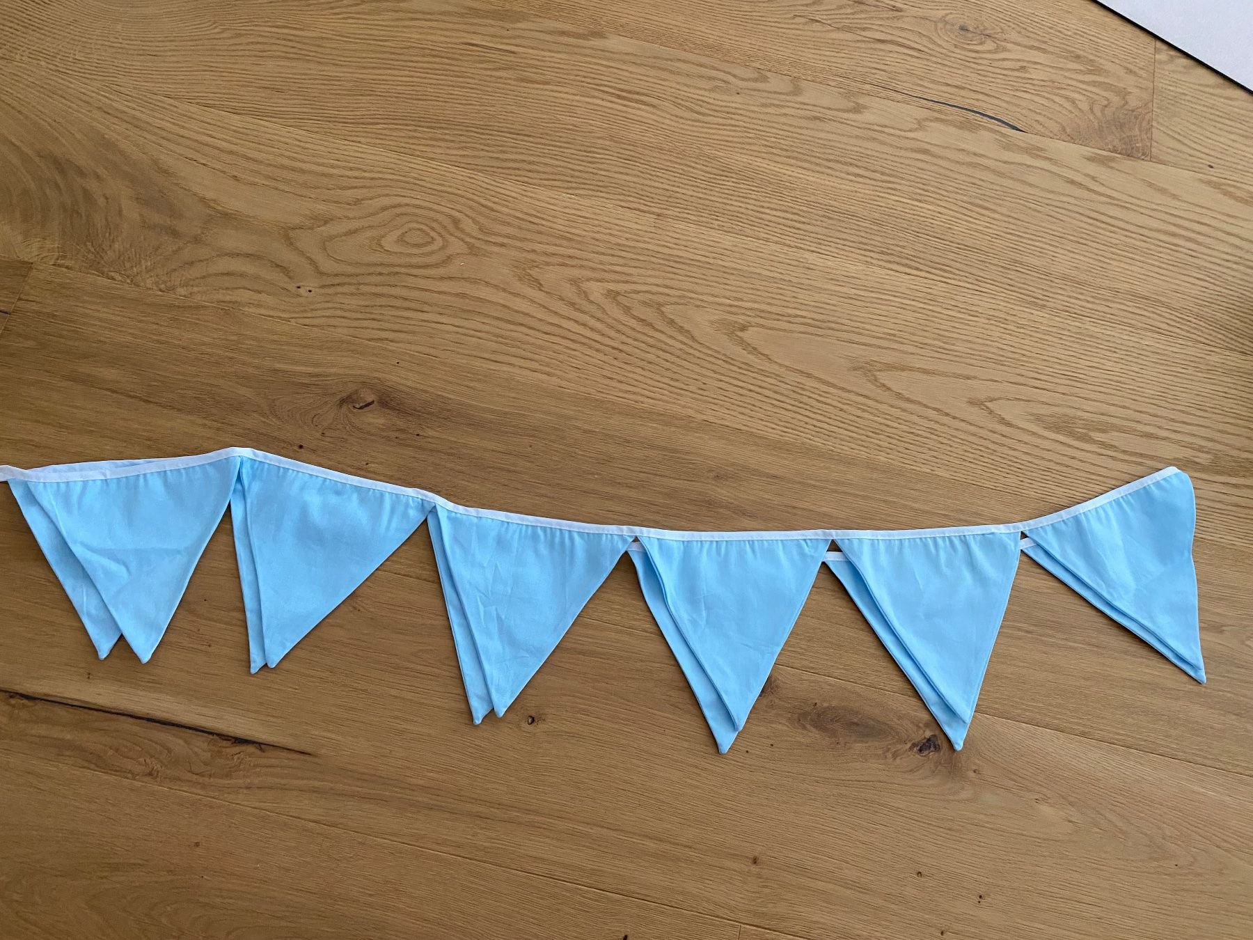 Bandiere: Wimpel Stoff hellblau - Gesamtlänge ca 140cm – Nuovo (secondo la descrizione) da Einsiedeln venduto da PaedeK84 5