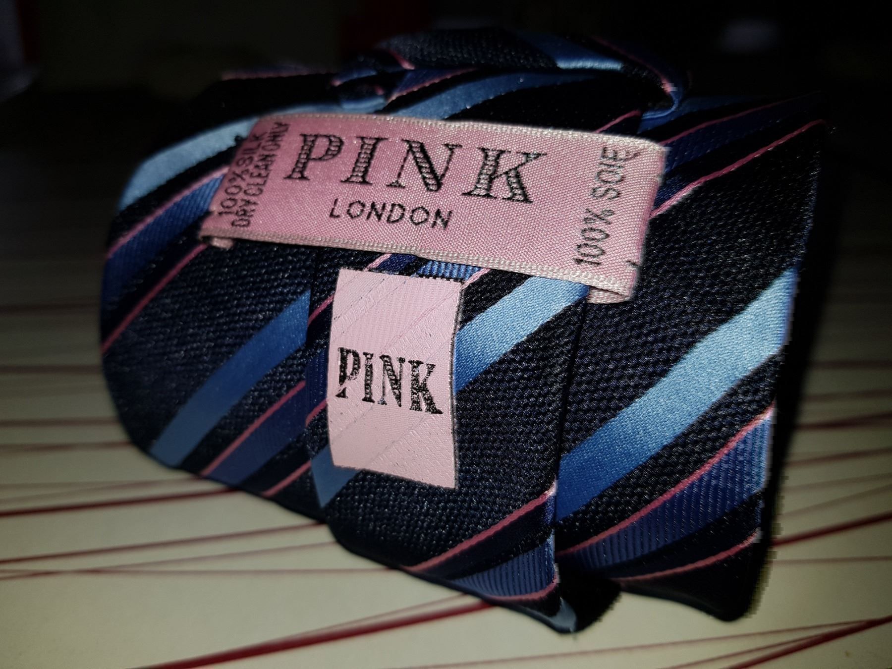 Cravatte: PINK Cravate en soie / Seiden Krawatte – Usato da Cossonay-ville venduto da Super-Price-Quality 8