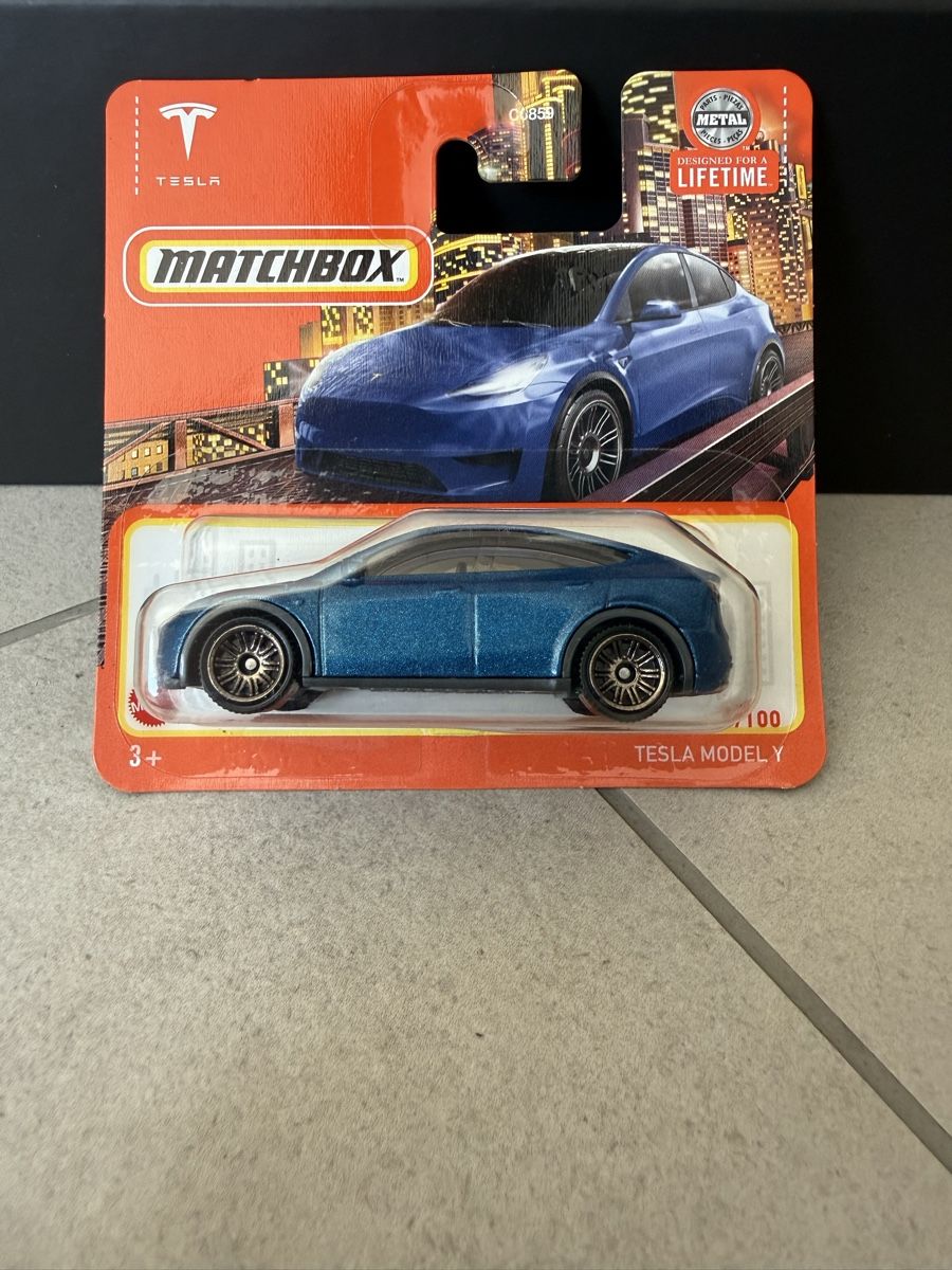 Matchbox Modellini d'auto: Matchbox - Tesla Model Y – Nuovo e nell'imballaggio originale da Yvorne venduto da AutoCollectionneur
