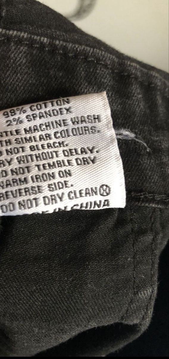 Jeans: Latzhose Kurz Jeans  – Gebraucht aus Belp von naqua5 3