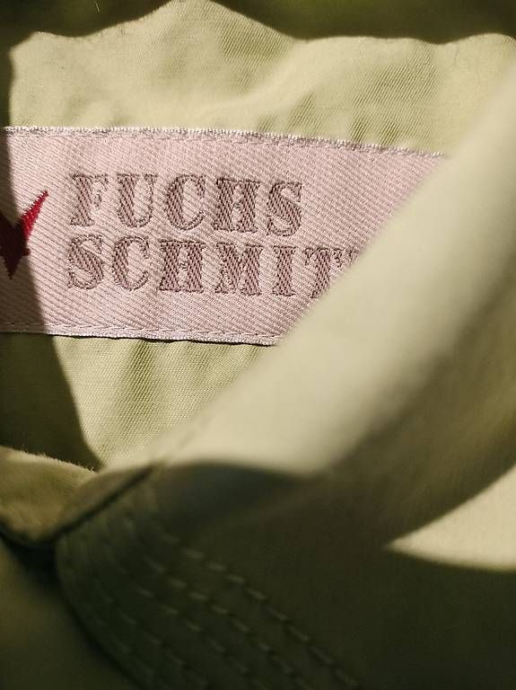Cappotti: Trenchcoat  – Usato da Brunegg venduto da ingridhirsiger 4