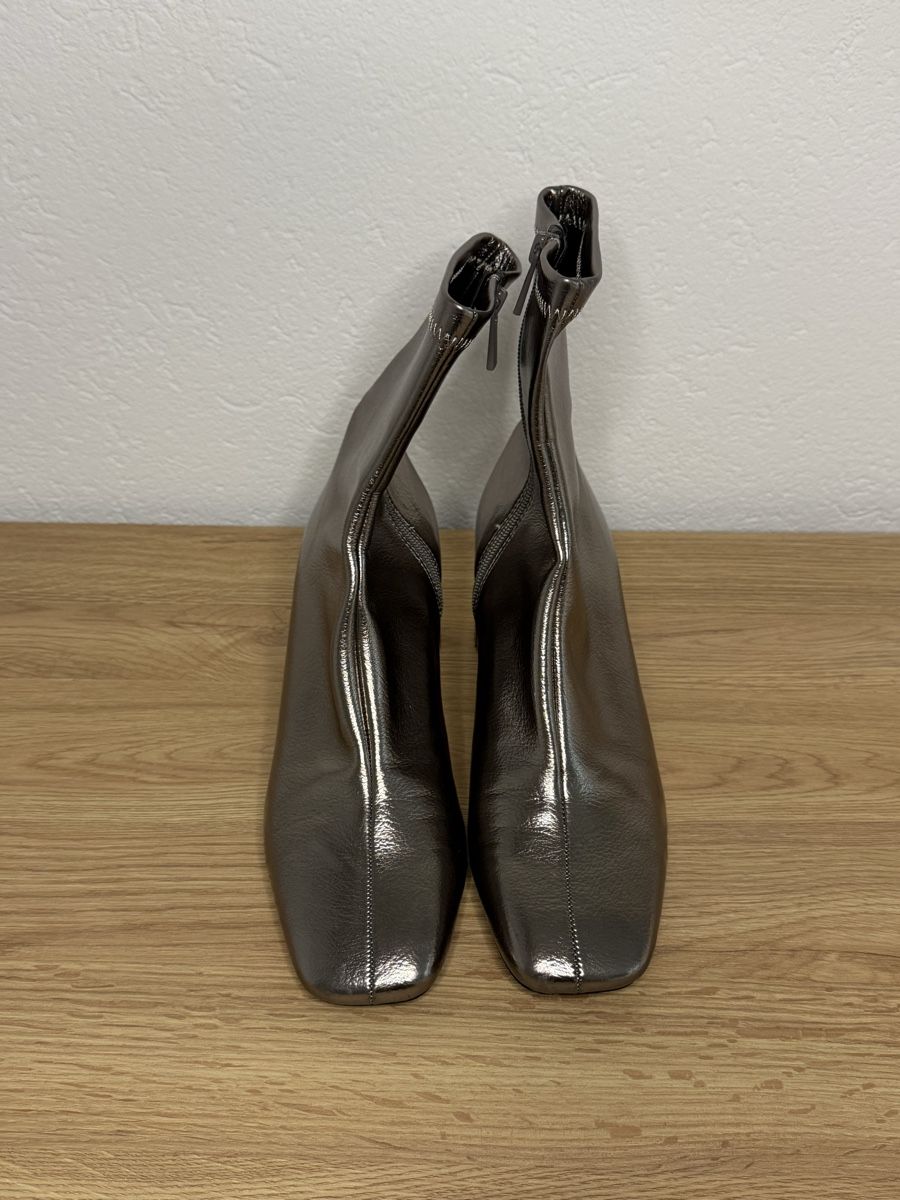 Stradivarius Damenschuhe: Stradivarius Stiefeletten Metallic Gr. 39 – Gebraucht aus Kreuzlingen von ann_dtk7 1