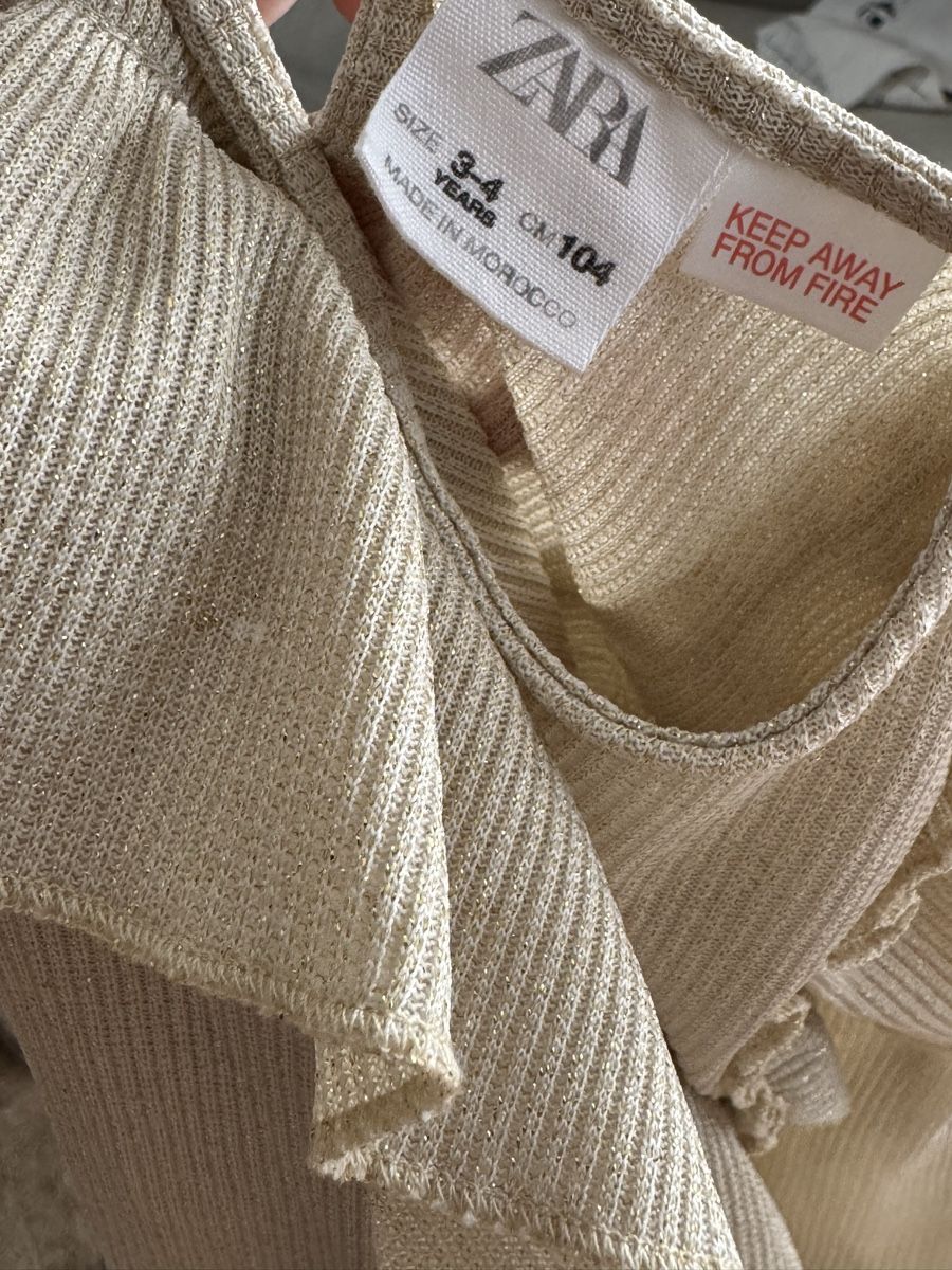 Zara Camicette, T-shirt & Top: Zara Oberteil gold Grösse 104 – Usato da Galgenen venduto da Vintluxe 1
