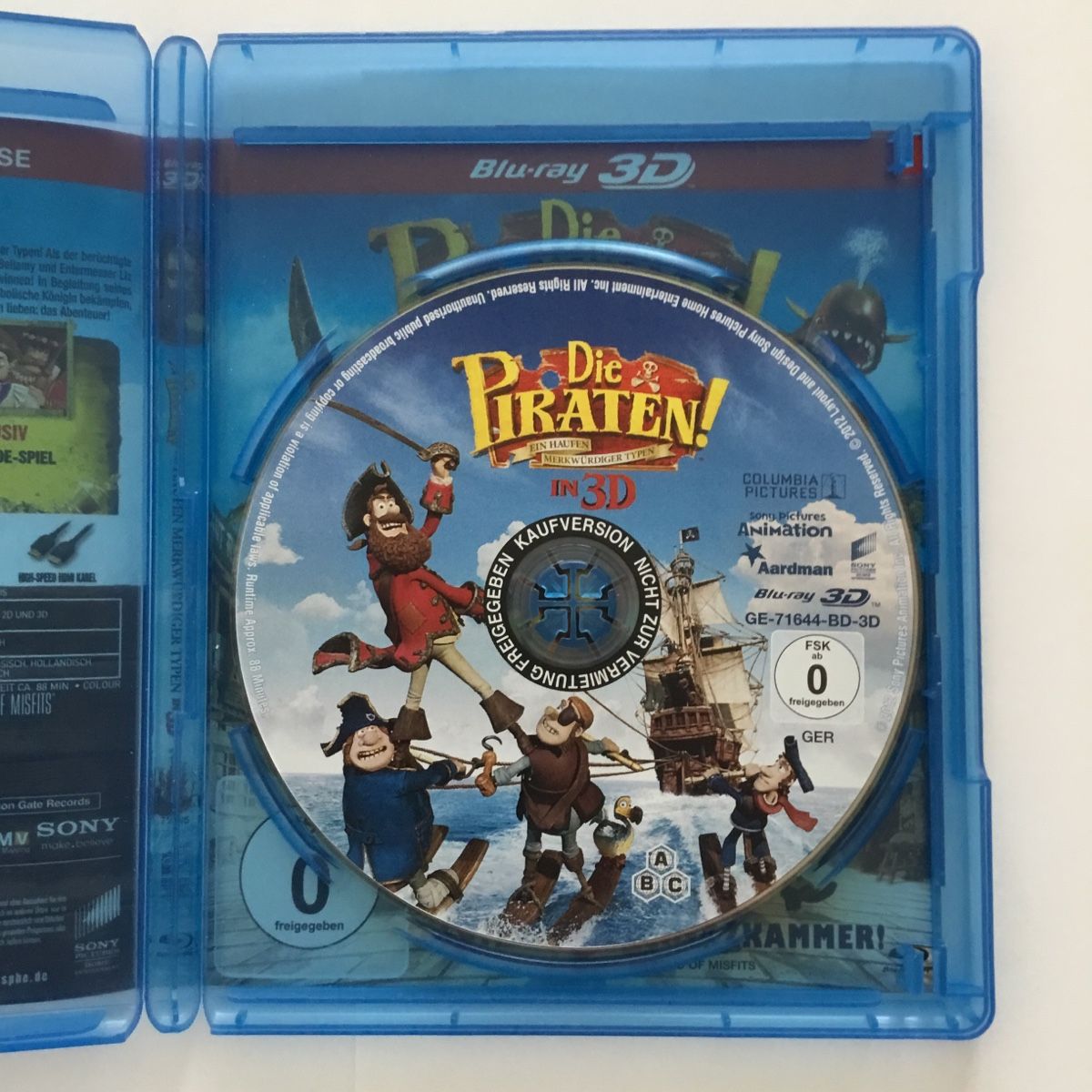 Tutti i DVDs: Die Piraten! Blu Ray - 3D + 2D Neu Wertig – Nuovo (secondo la descrizione) da Blauen venduto da berlingo65 2