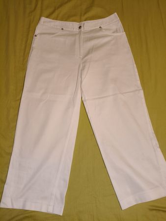 Pantalon d'été blanc, taille 42, parfait pour la saison!