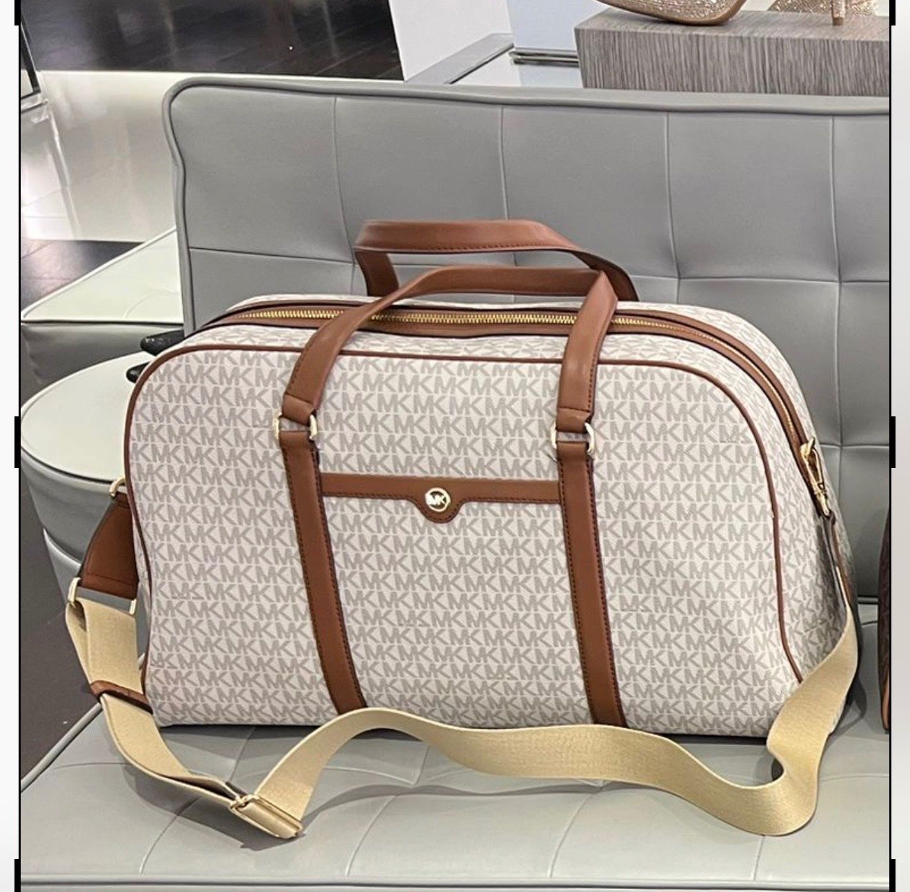 Michael Kors Borse da donna: Michael Kors Weekender vanilla – Nuovo e nell'imballaggio originale da Wiedlisbach venduto da Sistershop