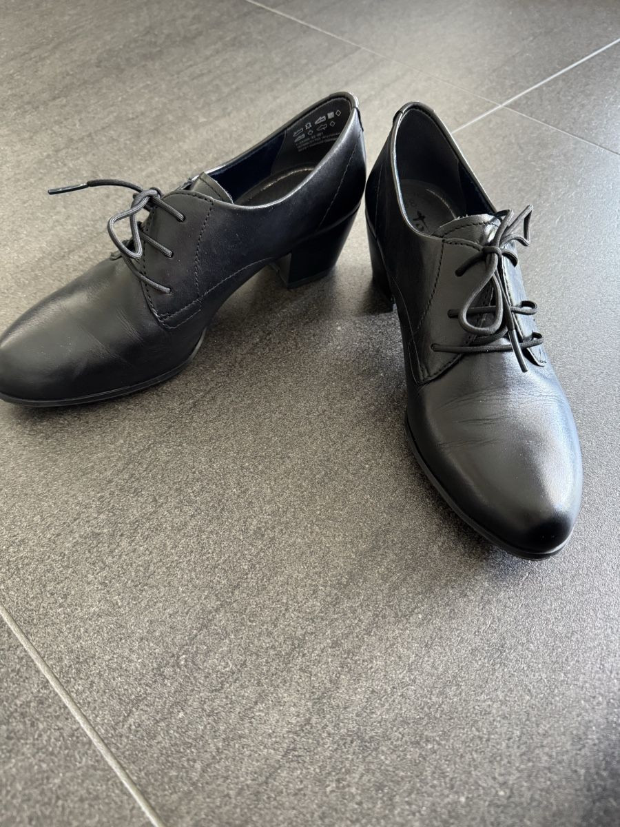 Tamaris Scarpe da donna: Tamaris Schnürrschuhe – Nuovo (secondo la descrizione) da Unterseen venduto da Zurbi 1