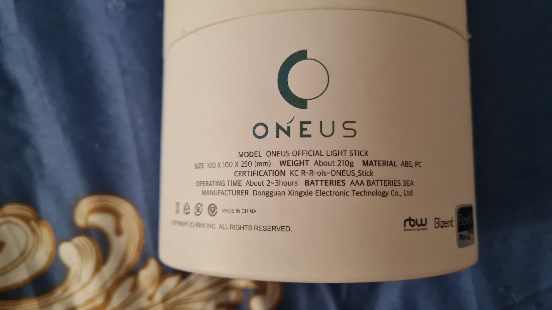 Lampade: Oneus Official Light Stick – Nuovo e nell'imballaggio originale da Rüti ZH venduto da Elisa133 2