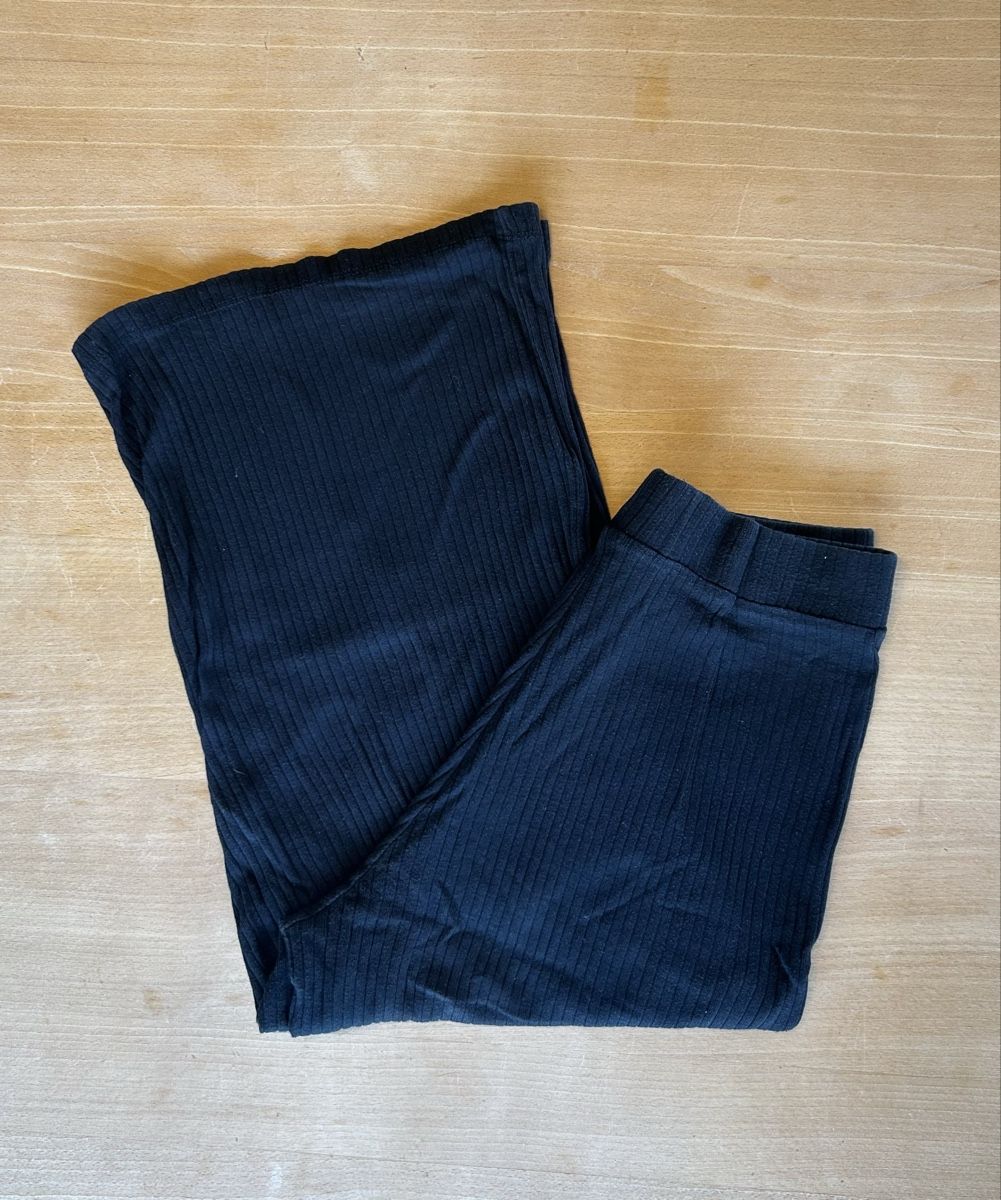 Pantaloni: Pantacourt côtelé noir ample taille XS – Usato da Ardon venduto da cam_f86l