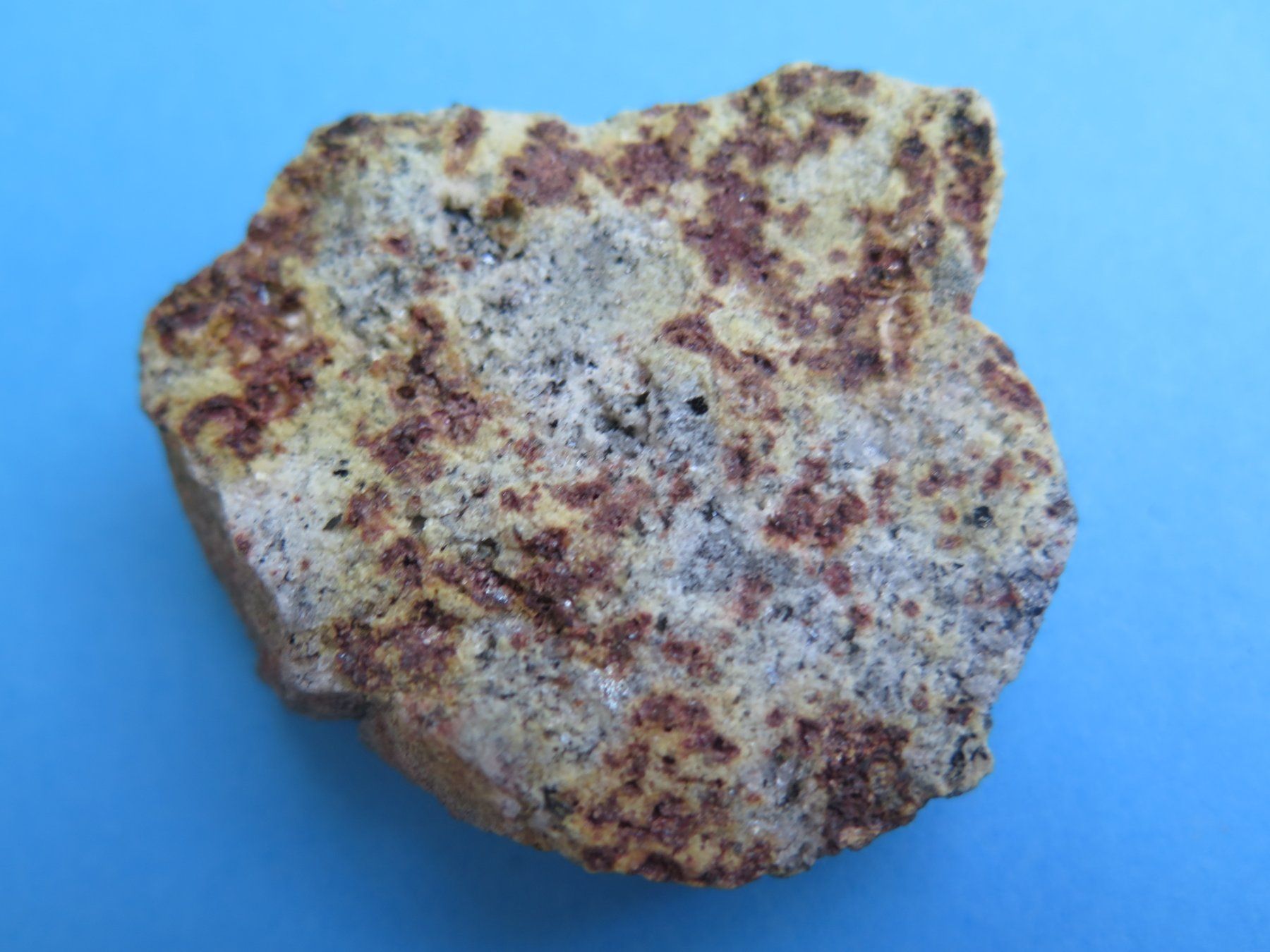 Minéraux & Lithothérapie: Chabasit mit Biotit Stufe – D'occasion à Schaffhausen par Yamakana51L8736OQ8 2
