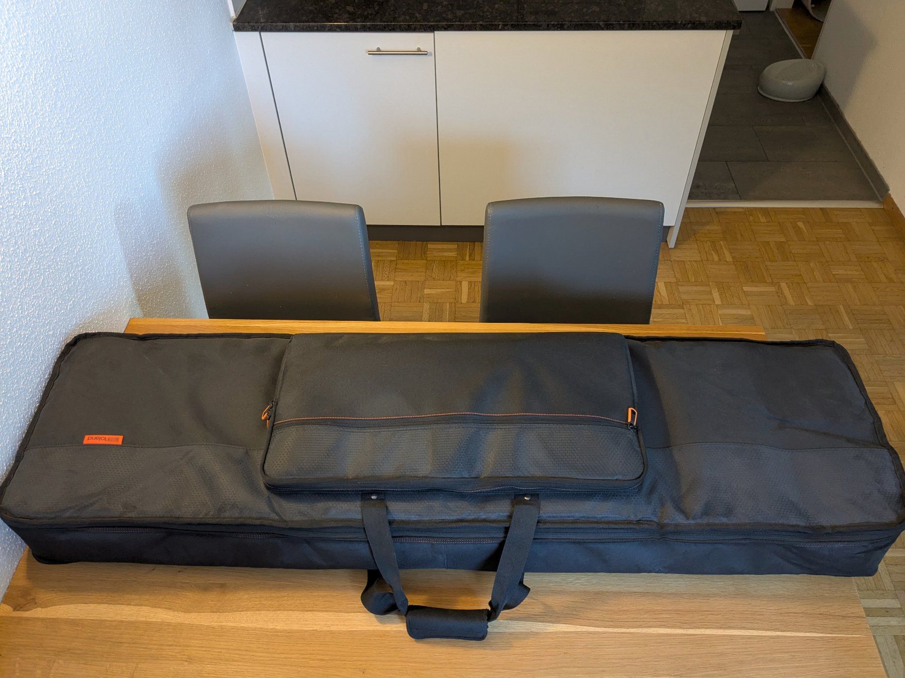 Roland Strumenti musicali: Roland JUNO-D8 Synthesizer-Keyboard mit Tasche – Nuovo (secondo la descrizione) da Horgen venduto da pat_czw8 4