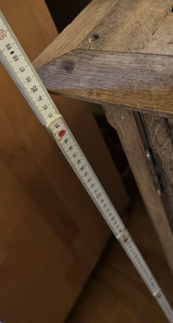 Vitrines: Massive Eiche Vitrine aus mit Glastüren – Défectueux à Beinwil am See par emi_f56y 3