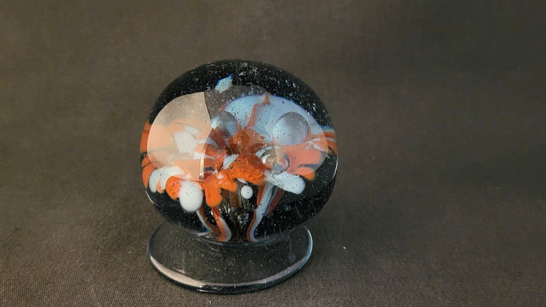 Figurines: Paperweight mit Stand – D'occasion à Basel par spinne02