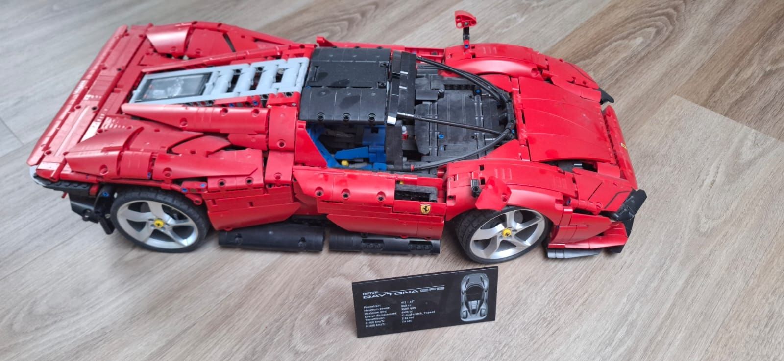 Lego Giocattoli: LEGO Technic Ferrari Daytona 42143 – Nuovo (secondo la descrizione) da Steinen venduto da Spooky100