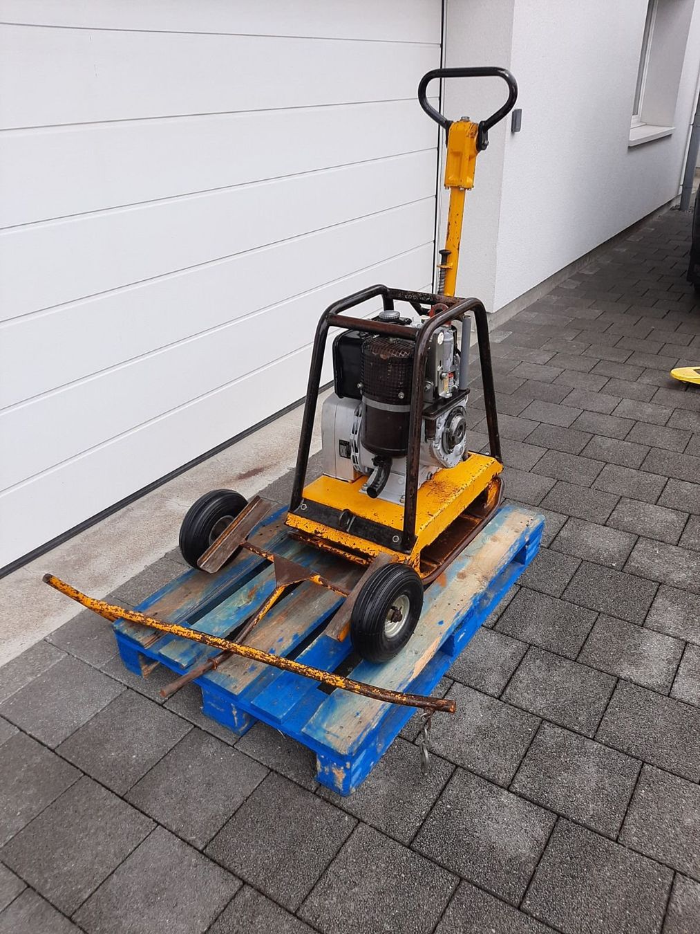 Wacker Neuson Tutte le macchine: Vibroplatte Rüttelplatte Hatz Diesel Wacker Neusson – Usato da Rain venduto da Kleinmoto 3