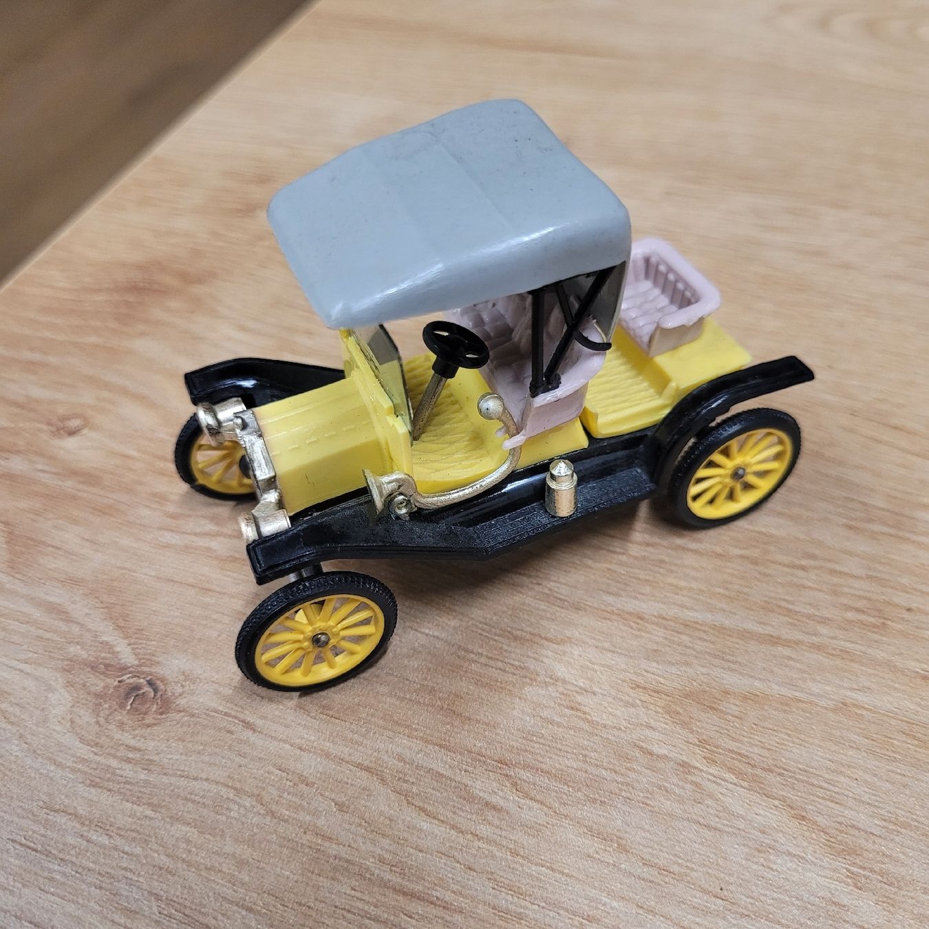 Ford Modellini d'auto: Modellautos Ford – Usato da Reichenburg venduto da AK307