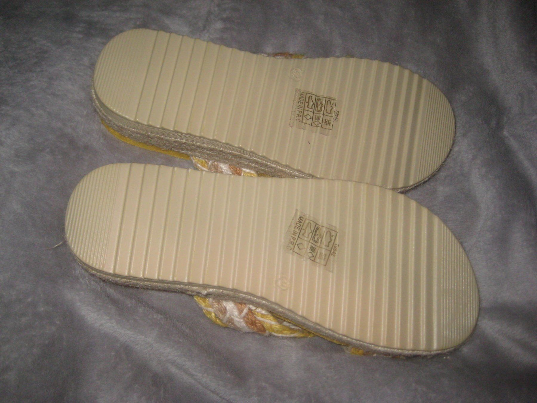 Damenschuhe: STRAND SANTALLEN – Neu (gemäss Beschreibung) aus Uster von flocke1 1
