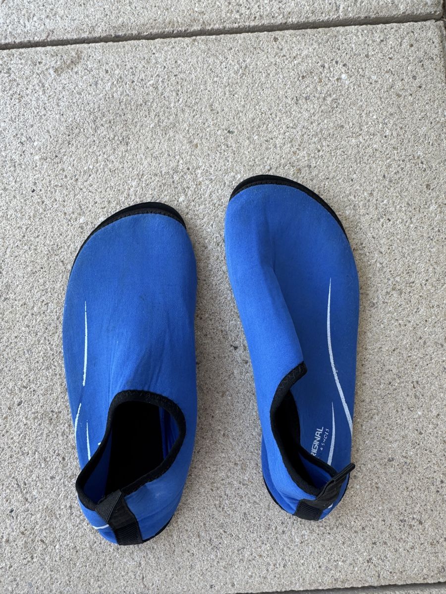 Herrenschuhe: Swimming pool/water slippers – Gebraucht aus Fribourg von BarbaraD 1