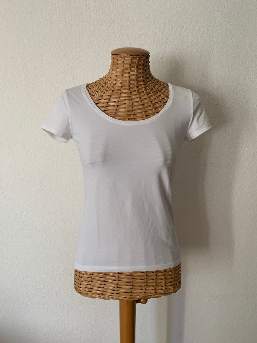 H&M T-Shirts: T-Shirt weiss - S – Gebraucht aus Zürich von Diazaio