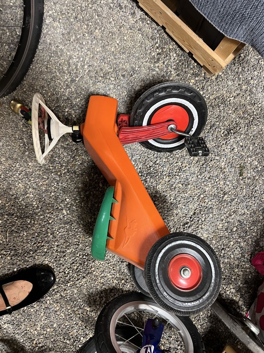Fahrzeuge für Kinder: Kinder Tretrad – Gebraucht aus Zürich von HeliK 2