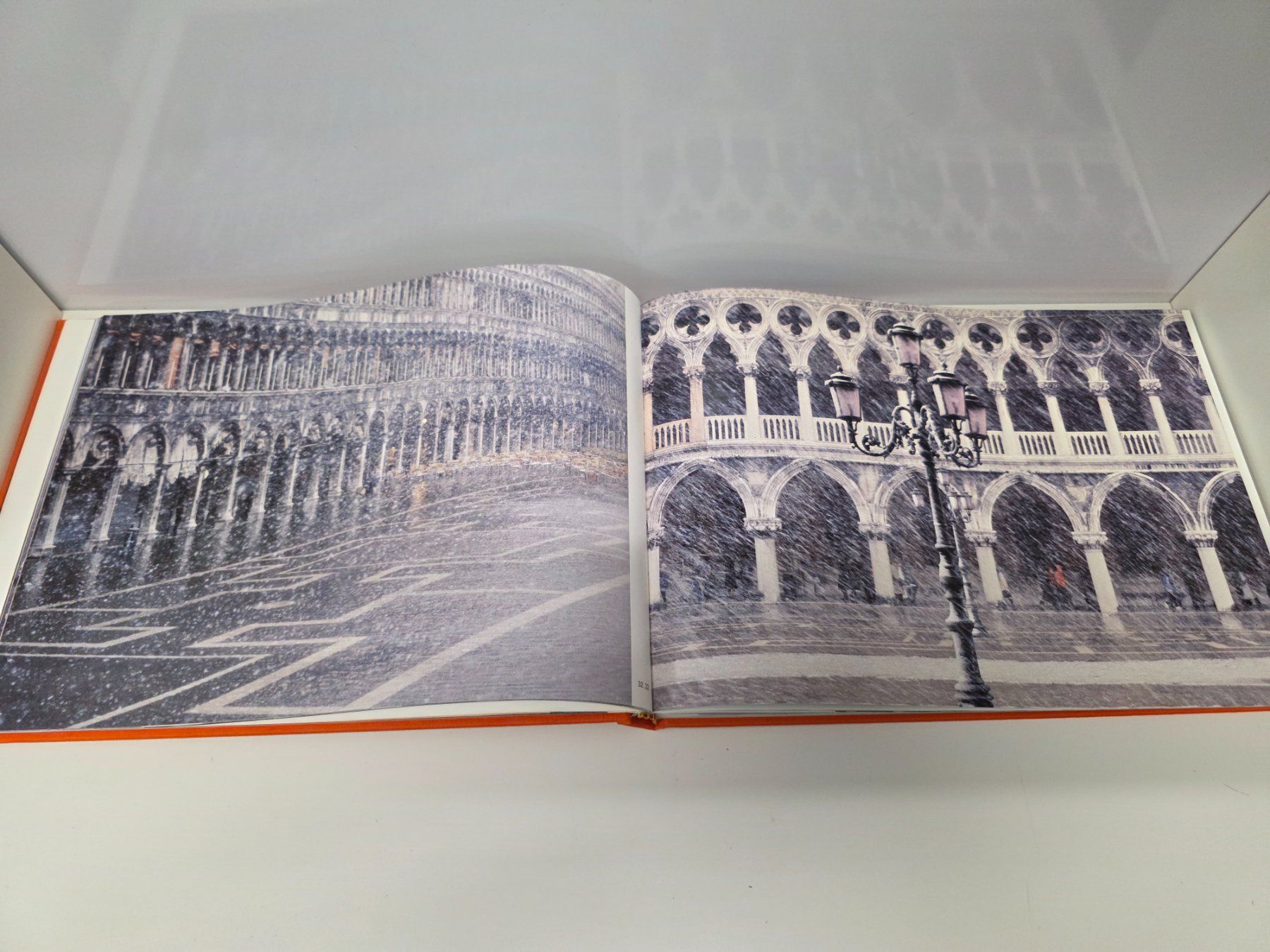 Libri: Bildband Venice Venedig Fulvio Roiter 1986 – Usato da Herisau venduto da Dinge-in-Bewegung 5