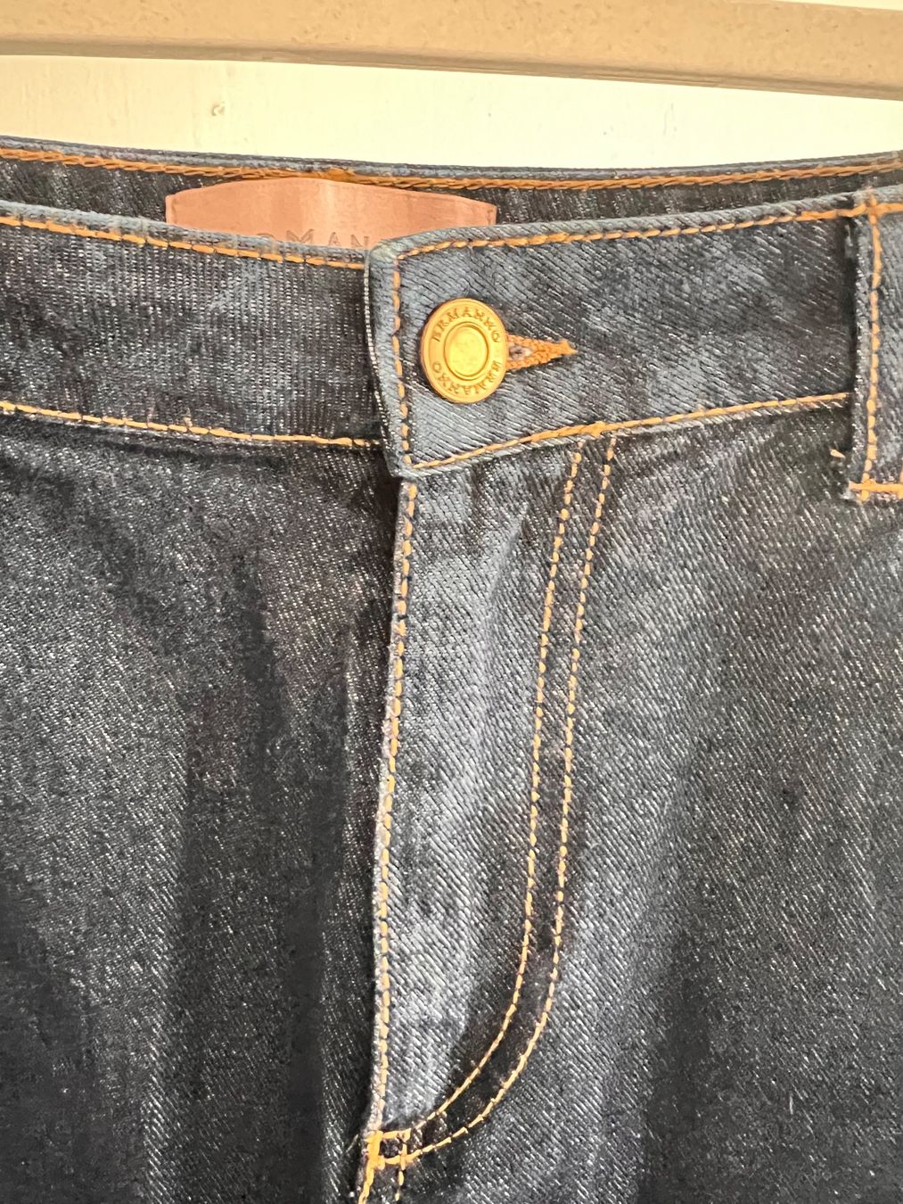 Ermanno Scervino Jeans: ERMANNO SCERVINO dark wash jeans – Nuovo (secondo la descrizione) da Lausanne venduto da NYC67 2