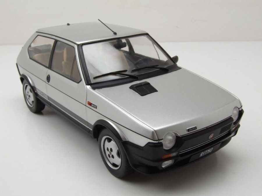 Fiat Modellini d'auto: Fiat Ritmo TC 125 Abarth Phase I 1981-1982 silber met. / – Nuovo e nell'imballaggio originale da Gerlafingen venduto da espero88 6