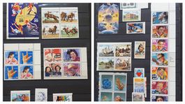 Album - 490 verschiedene Briefmarken USA Postfrisch