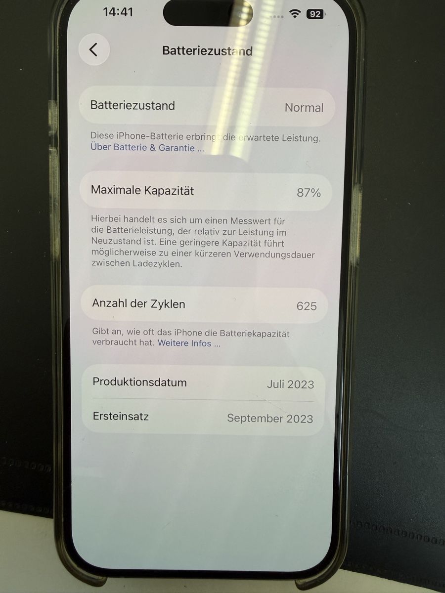 Apple Portables: iPhone 15 Pro 128 GB – D'occasion à Engelburg par Benzi87 3