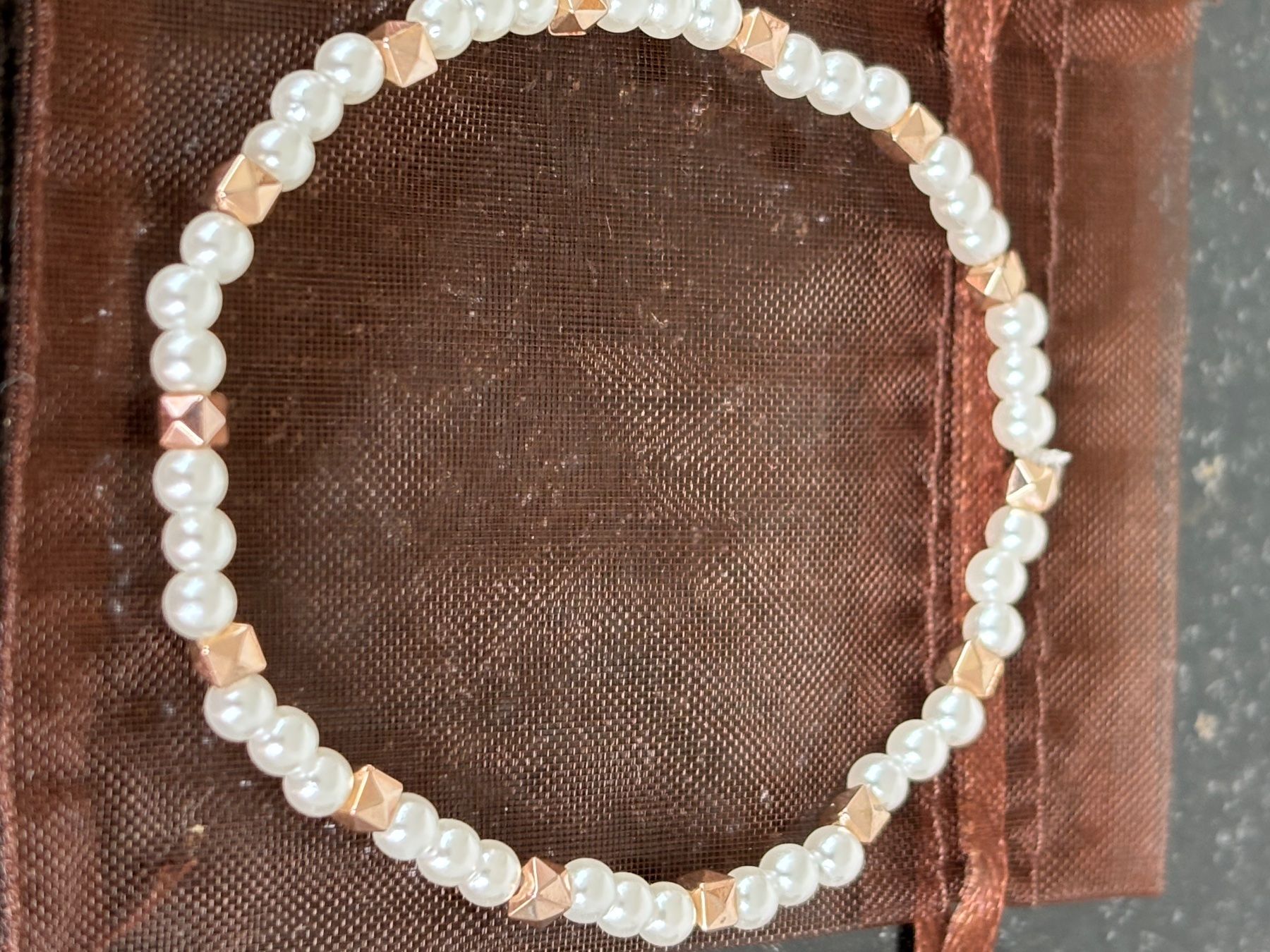 Armbänder & -reifen: Armband – Neu und originalverpackt aus Wald AR von bertli00