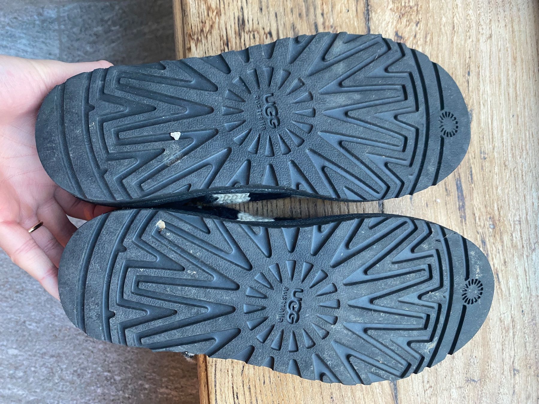 Ugg Scarpe da donna: Stivali Ugg zebrati – Usato da Davesco-Soragno venduto da Chichijango 3
