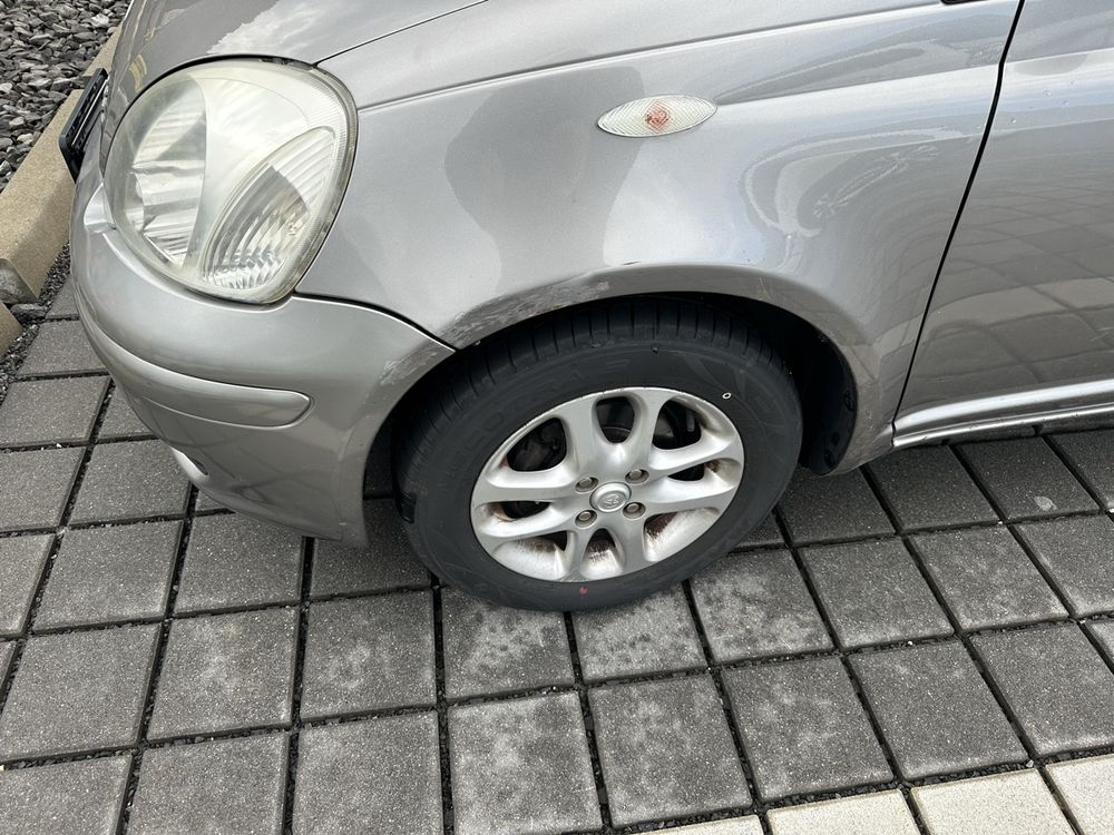 Toyota Automobili: Toyota yaris – Usato da Seewen SZ venduto da nik_89bh 2