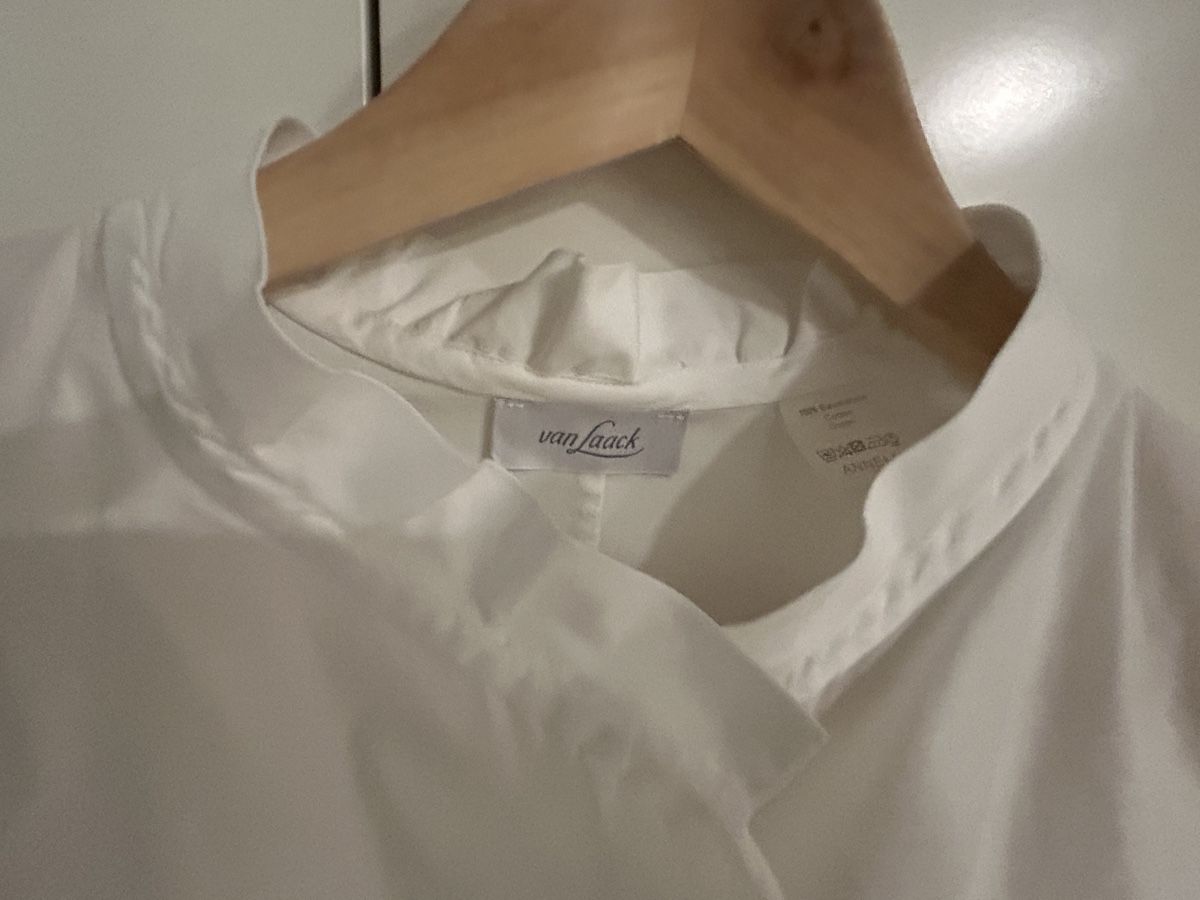 Blusen: Weisse Bluse von der Marke Van Laack – Neu (gemäss Beschreibung) aus Zürich von sop_82jx 1