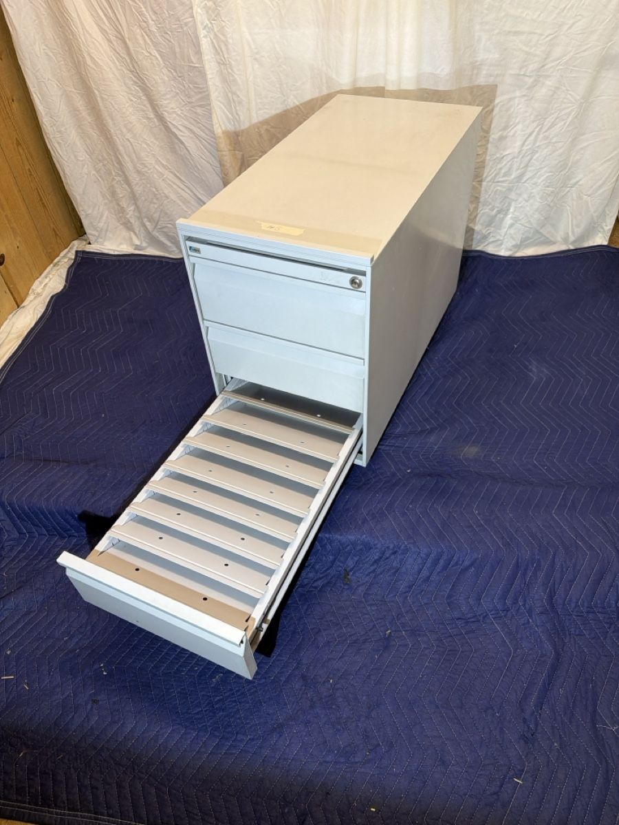Lista Eléments de bureau: Lista Office Kopus mit Rollen #5 – D'occasion à Rehetobel par ZM81 4