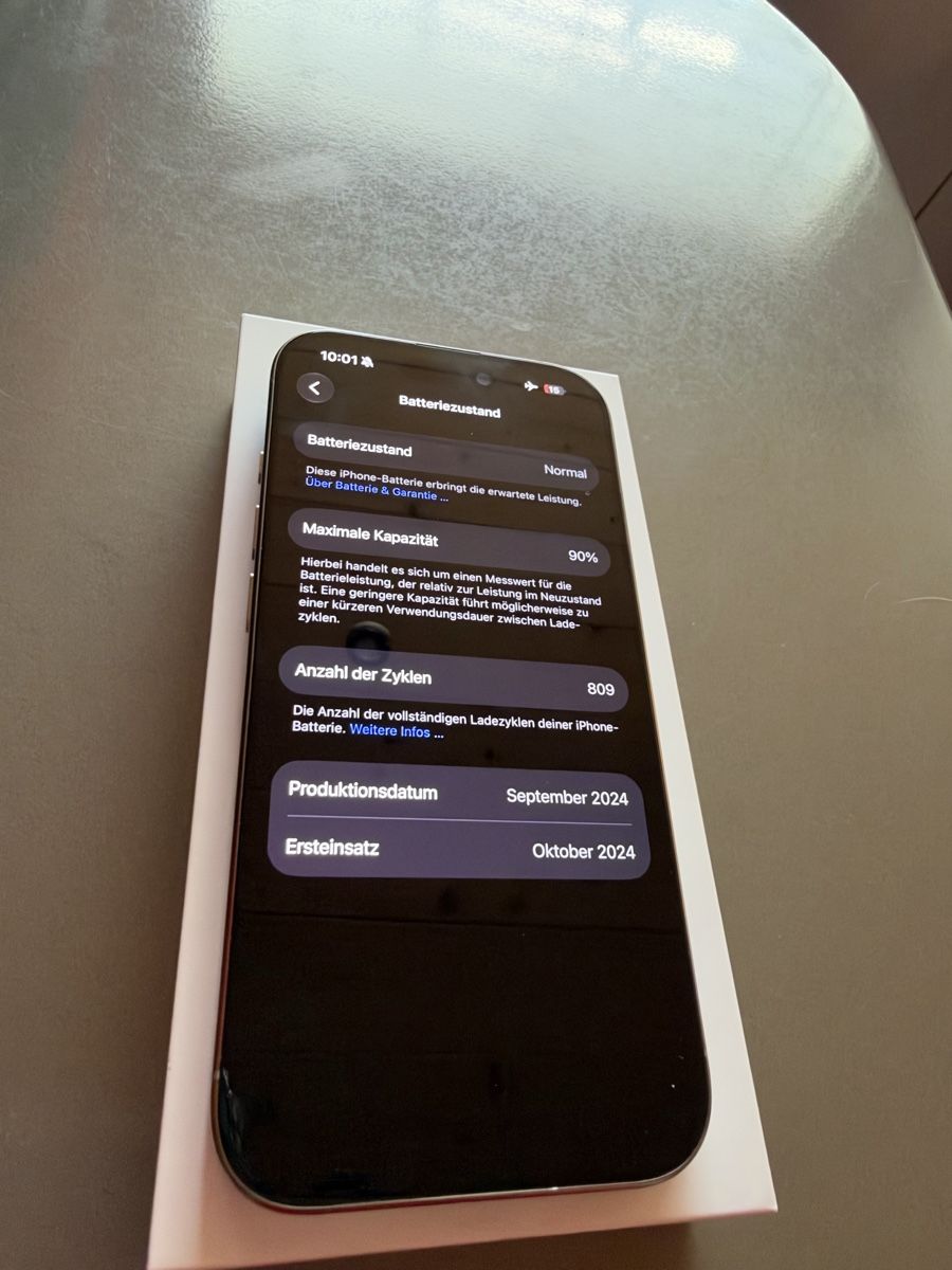 Apple Telefoni cellulari / Smartphones: iPhone 16 Pro 128GB – Usato da Steffisburg venduto da Newcomer666 1