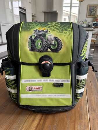 McNeill Traktor Schulranzen/Thek