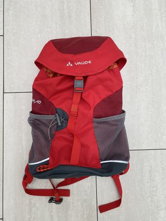 Sport Rucksack VAUDE Puck10 rot inkl. Regenschutz 