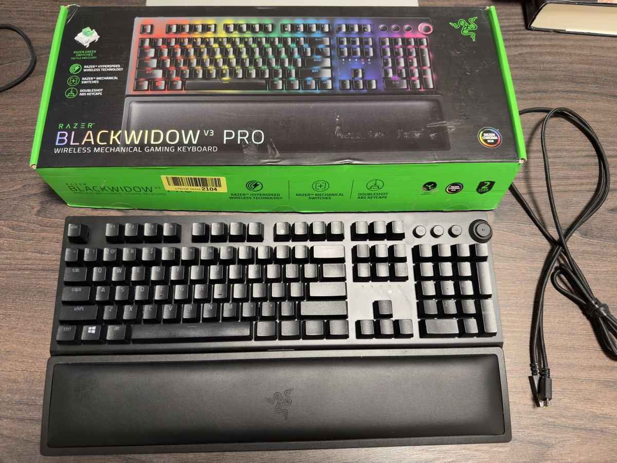 Razer Tastiere: Razer BlackWidow V3 Pro (Green Switch) US Layout Keyboard – Nuovo (secondo la descrizione) da Wallisellen venduto da wan_jc8x