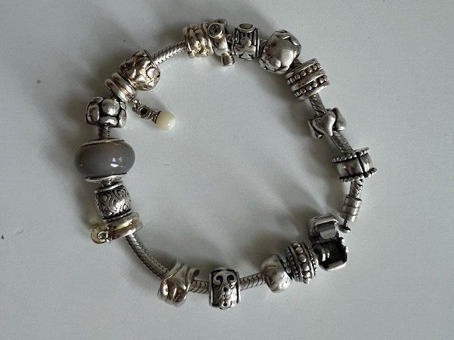 Armbänder & -reifen: Armband mit div. Anhänger, Neu! – Neu (gemäss Beschreibung) aus Walenstadt von ricamul 9