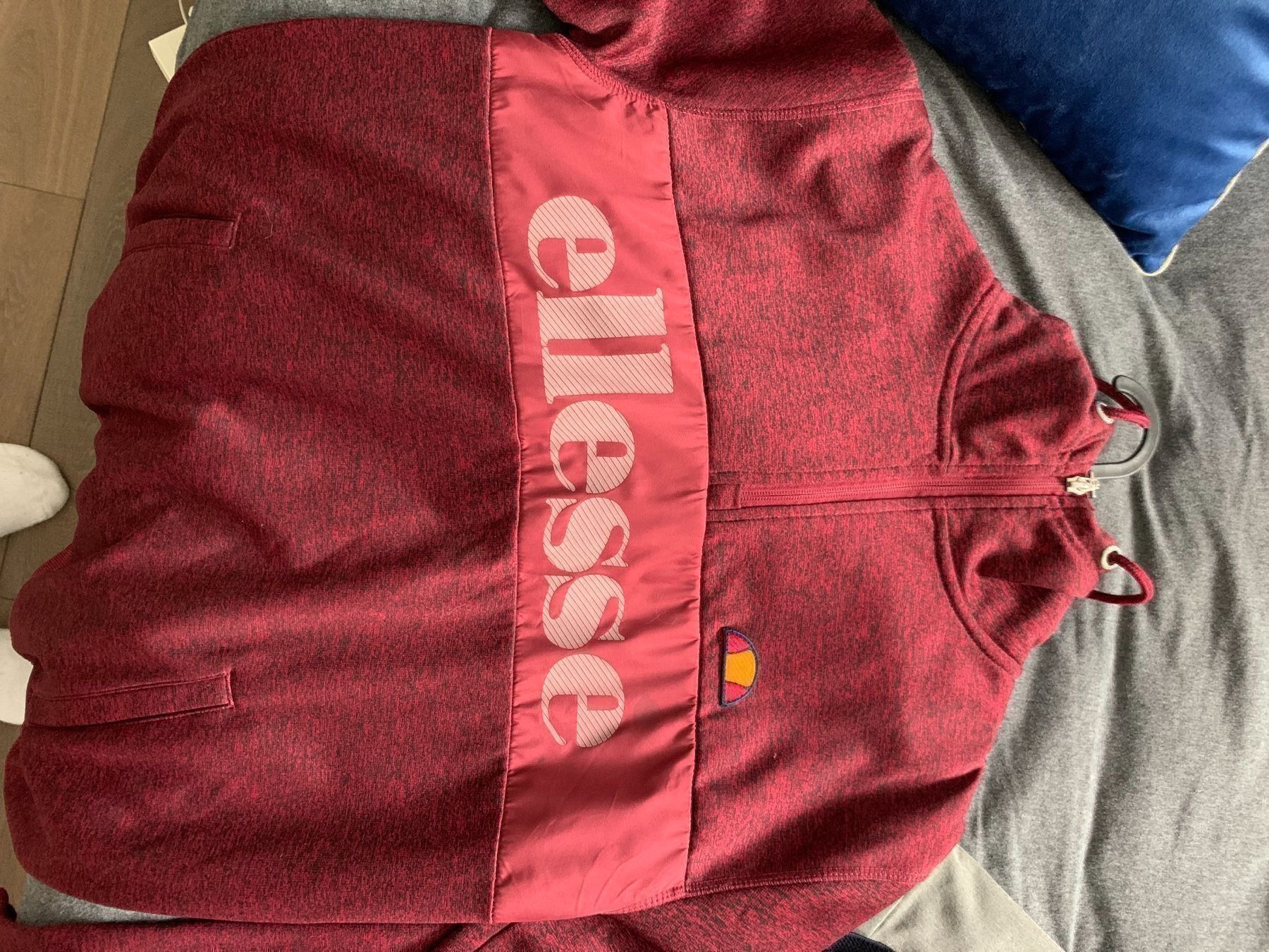 Ellesse T-shirt: Sweat Ellesse – Usato da Sion venduto da Alpin_Golf