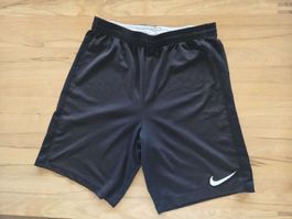 Nike Dri-Fit Shorts schwarz Grösse M