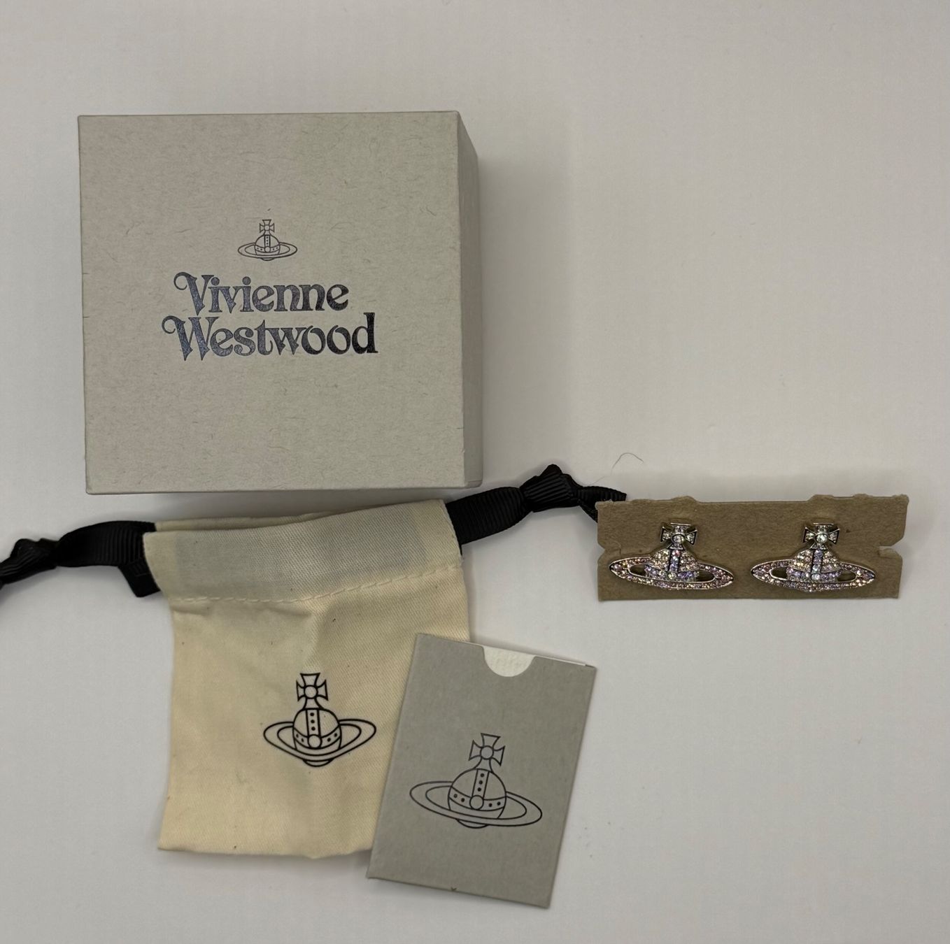 Orecchini pendenti & Orecchini a lobo: VIVIENNE WESTWOOD KIKA OHRRINGE – Nuovo e nell'imballaggio originale da Oberaach venduto da Dandy2021 3