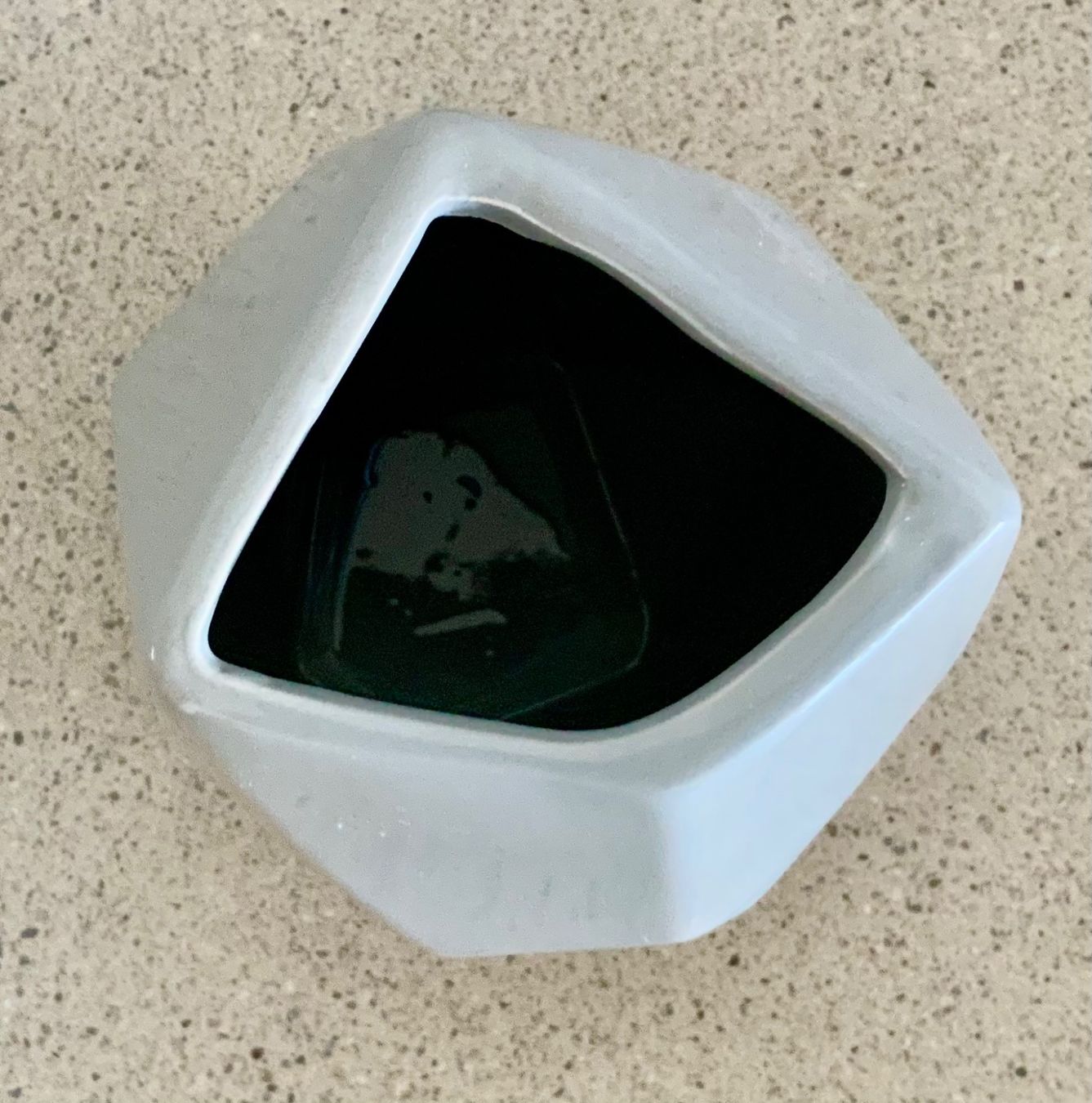 Vasen & Gefässe: Geometrische Designervase: VSE BJRN – Neu (gemäss Beschreibung) aus Zürich von Matz2001 2
