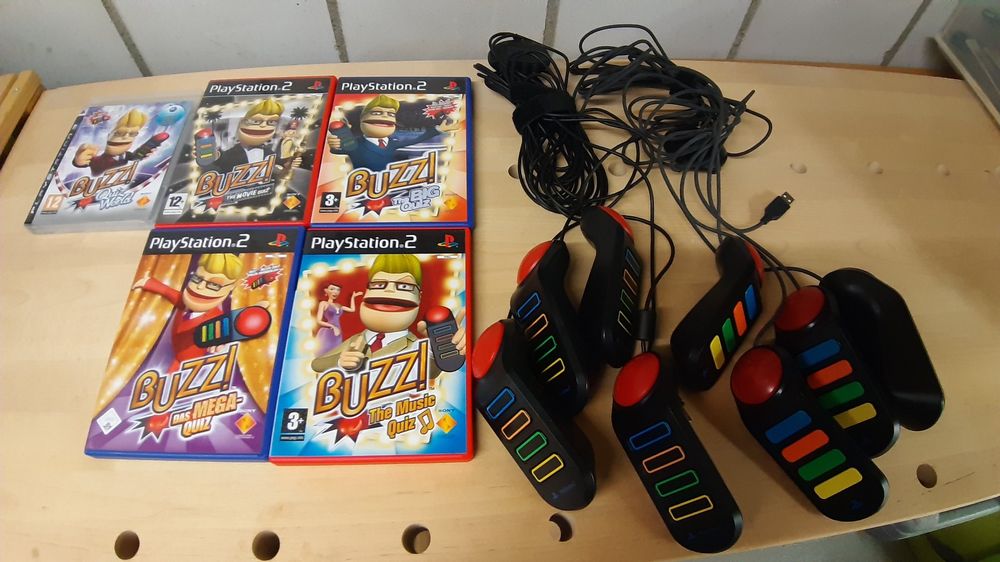 Buzz Quiz Games für PS2 und PS3 inkl 2 Controllern (Gebraucht) in ...